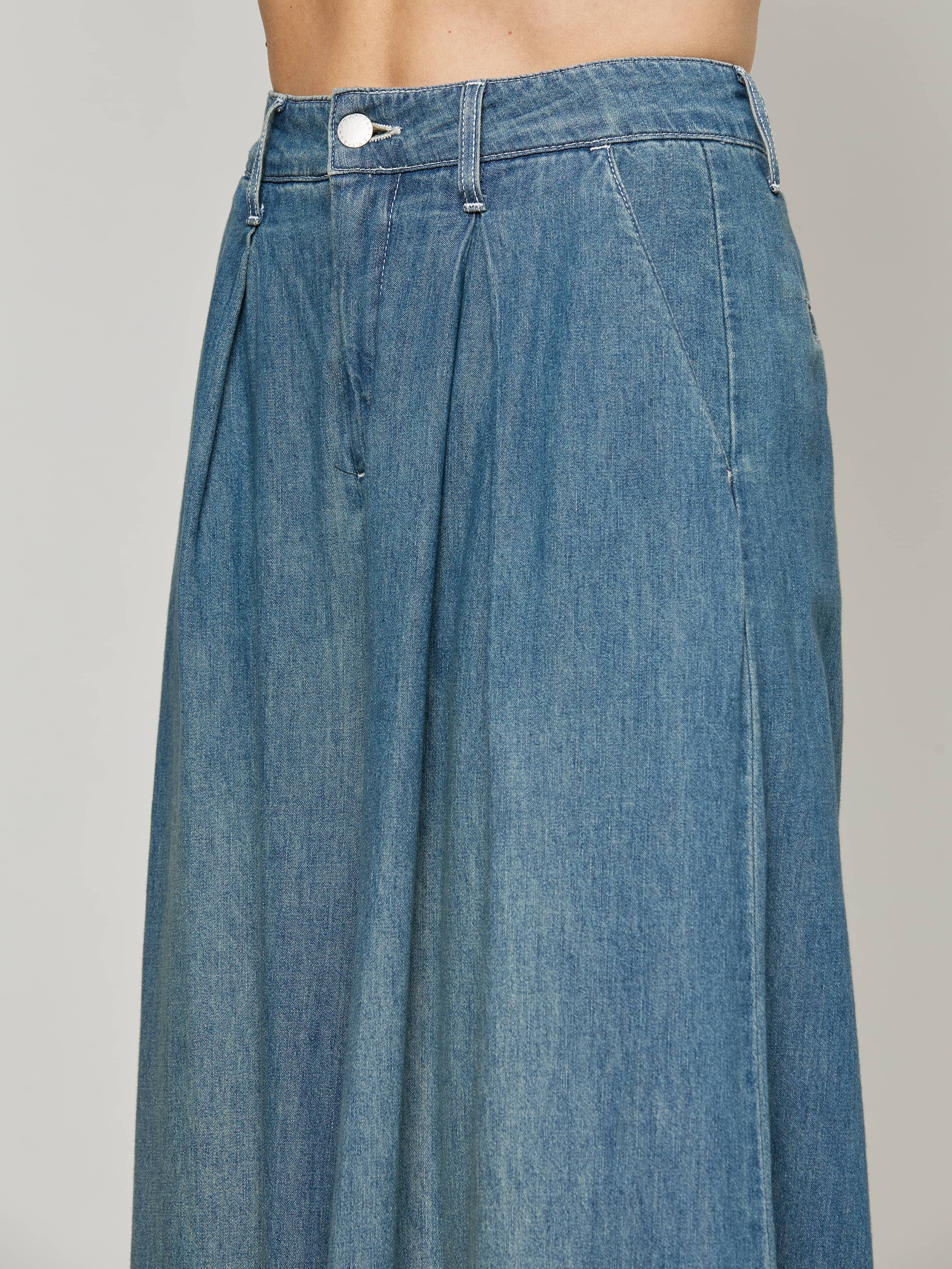 Lorenza Palazzo Jean - Image 3